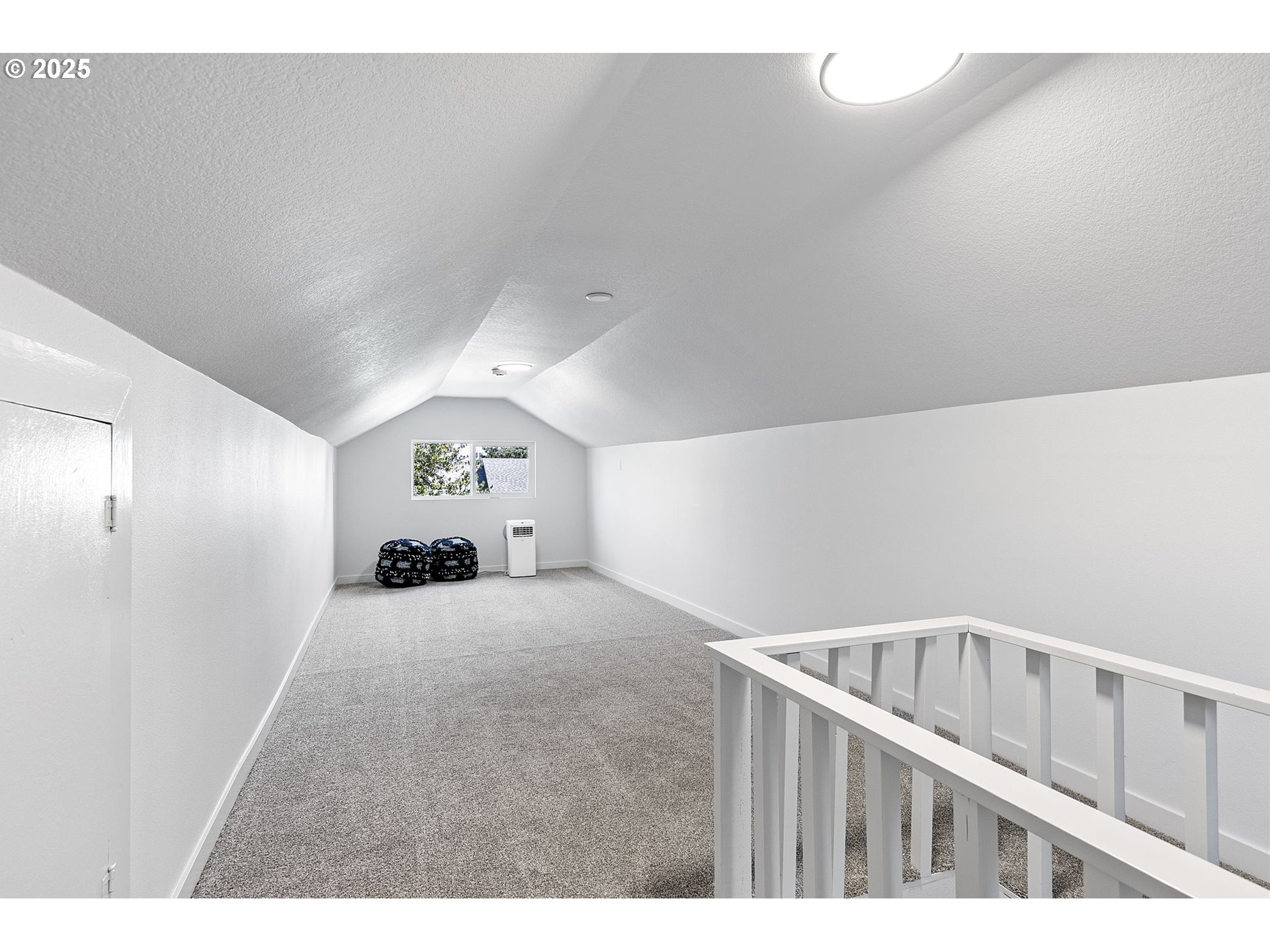 1938 7th Street Springfield, OR 97477 - Photo 34 of 48