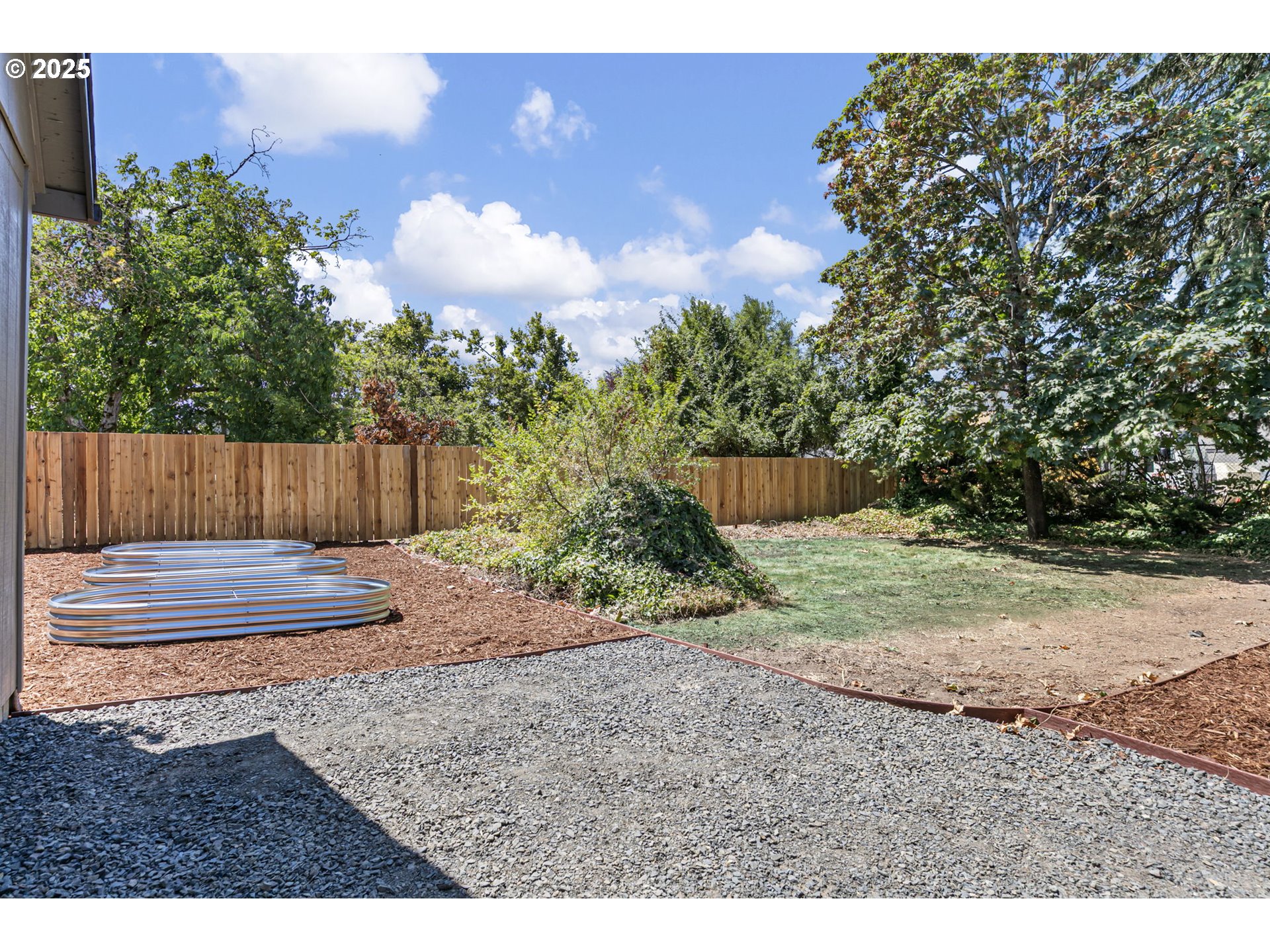 1938 7th Street Springfield, OR 97477 - Photo 42 of 48 a view of a backyard