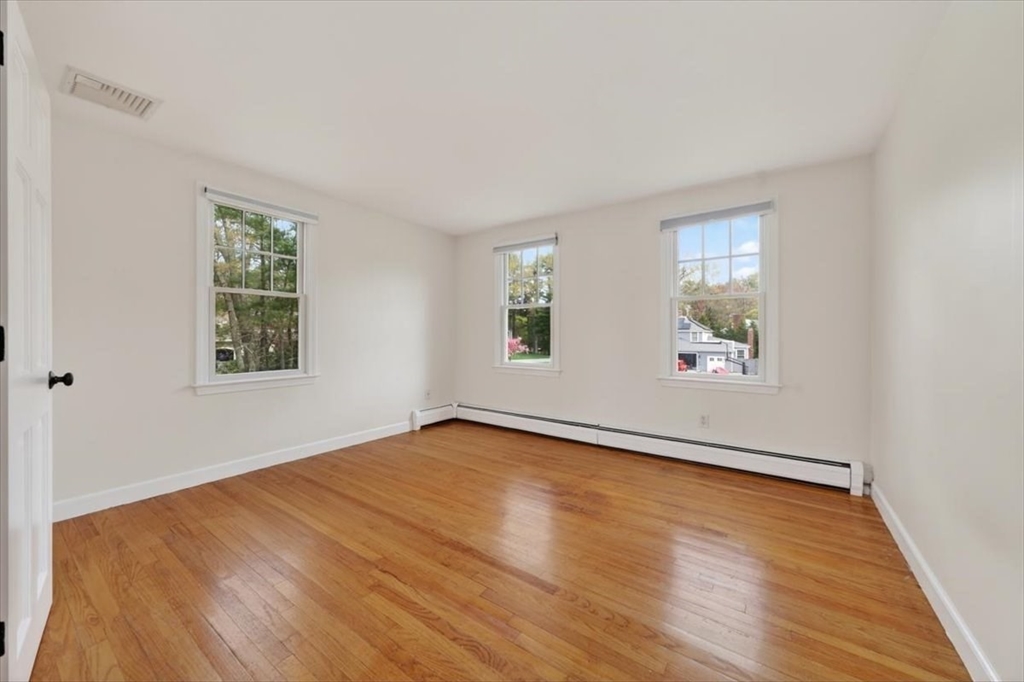 3 Sentinel Road Hingham, MA 02043 - Photo 24 of 37