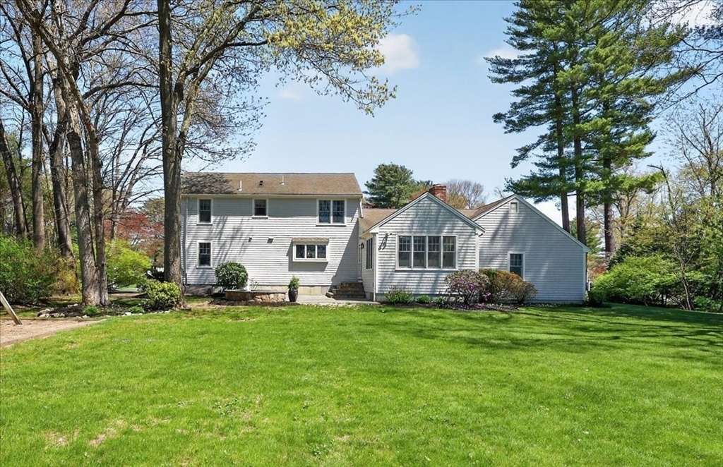 3 Sentinel Road Hingham, MA 02043 - Photo 32 of 37