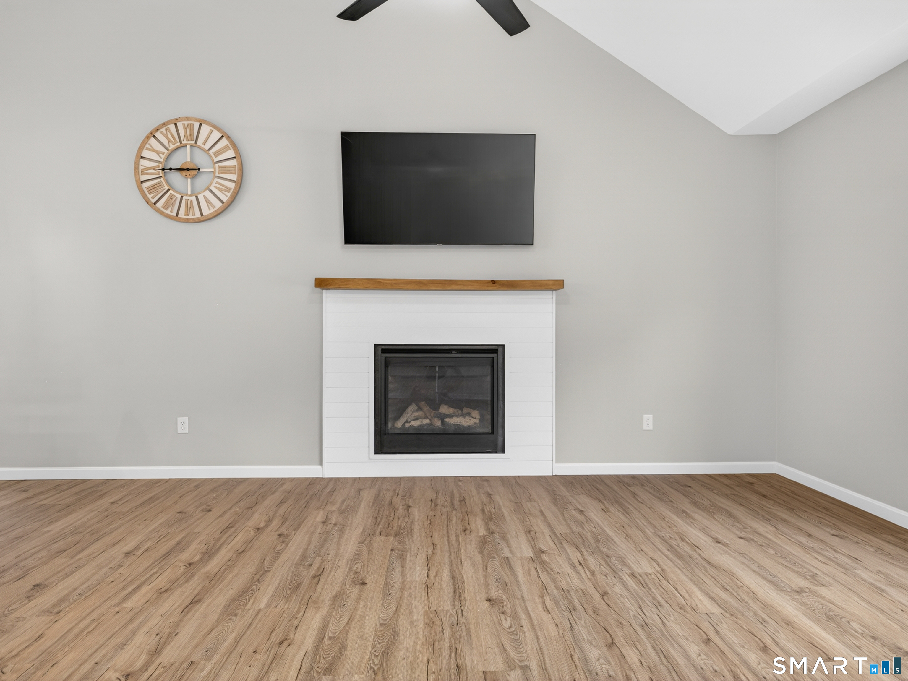 155 Cook Hill Road Griswold, CT 06351 - Photo 6 of 40