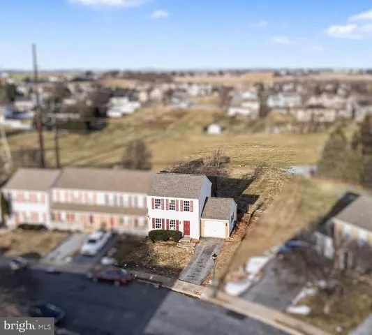a view of building with street