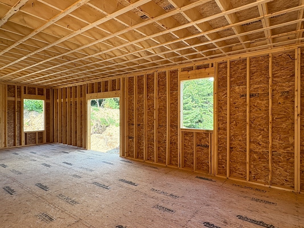 232 West Townsend Road Lunenburg, MA 01462 - Photo 4 of 24 Gallery Image 4