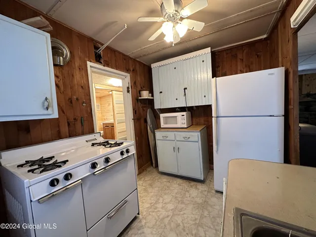 $119,500 | 4 Clark Avenue, Greenfield, NY 12850