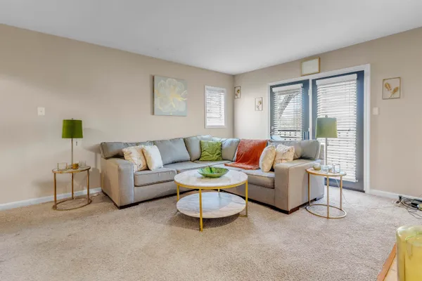 $225,000 | 1841-2 Eagle Branch Cove, Unit 48, Germantown, TN 38138