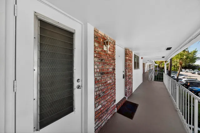 $119,000 | 2551 West Golf Boulevard, Unit 209, Pompano Beach, FL 33064