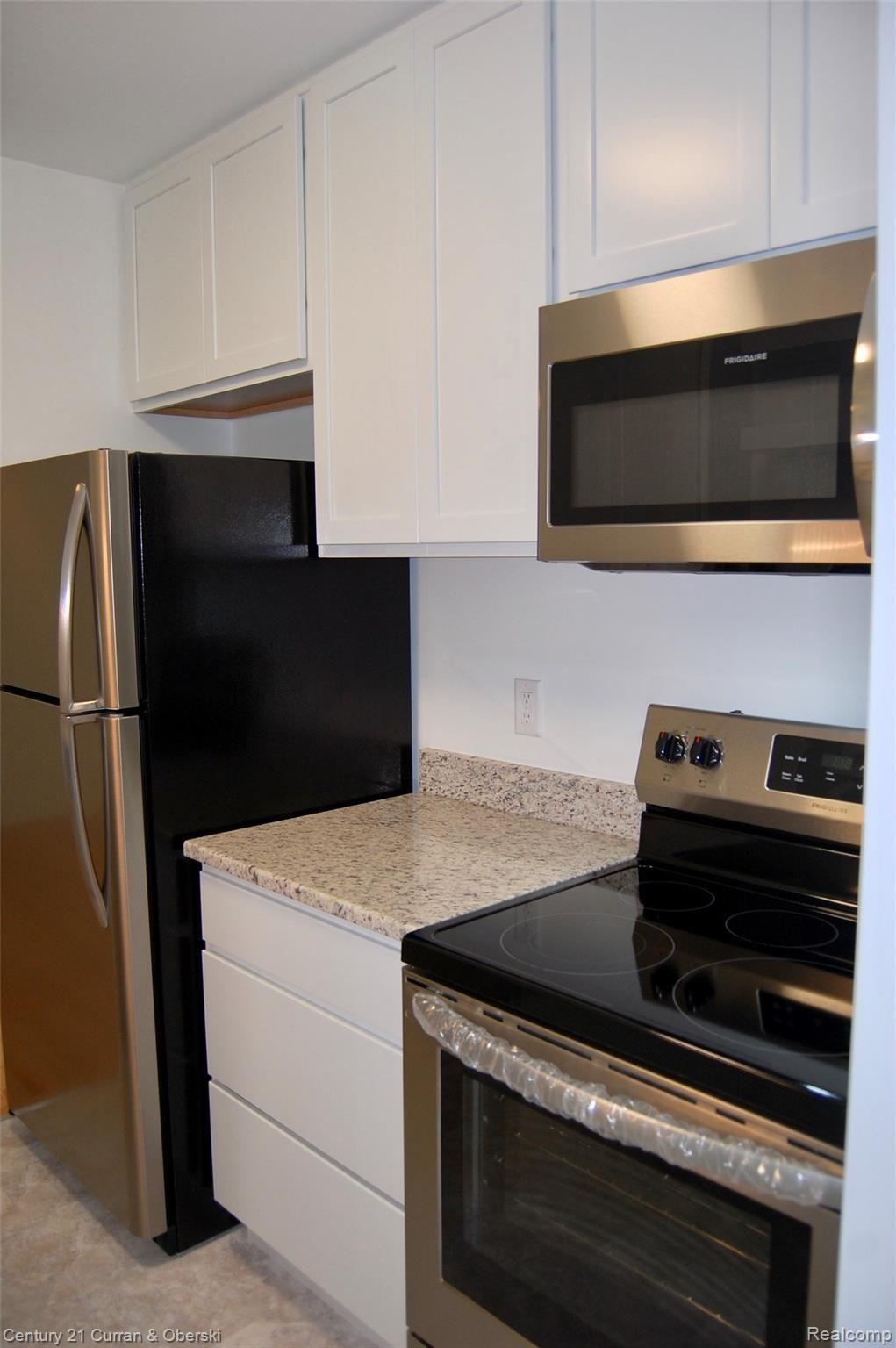 1199 South Sheldon Road, Unit 93 Plymouth, MI 48170 - Photo 15 of 33 fullsizeoutput_1542.jpeg