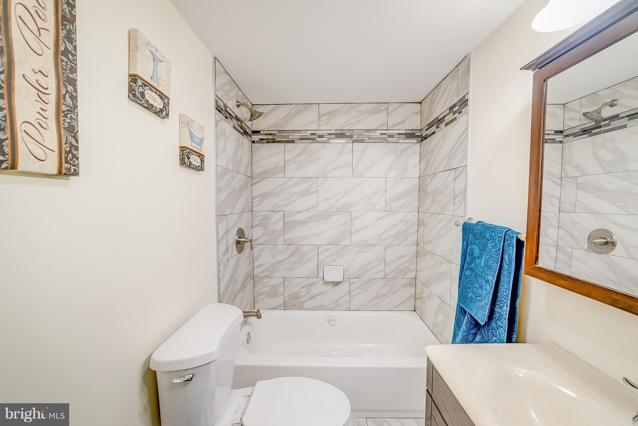 3108 Lynch Road Baltimore, MD 21219 - Photo 9 of 18 Bath