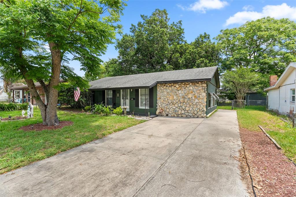 409 Mabel Street Ocoee, FL 34761 - Photo 2 of 34