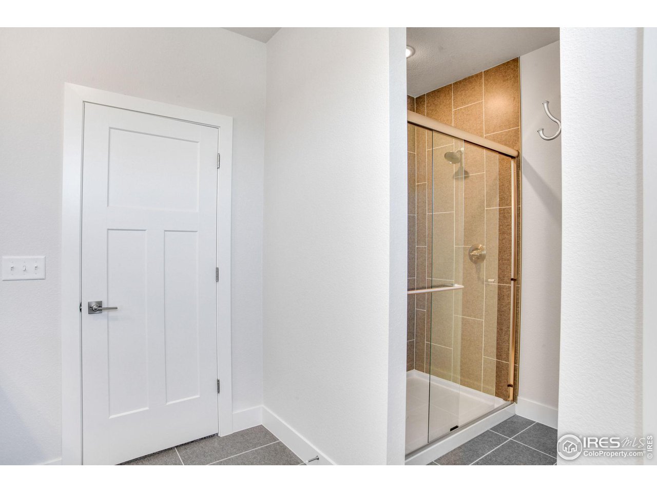 4125 24th Street Road, Unit 23 Greeley, CO 80634 - Photo 16 of 23 Primary Bathroom