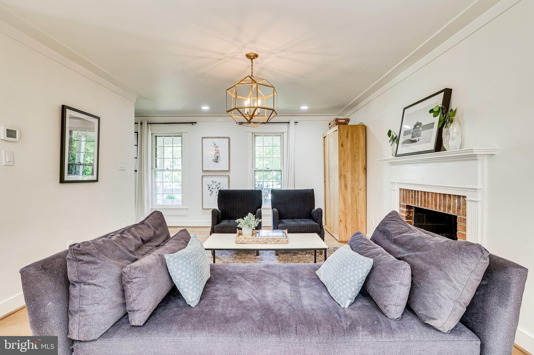 11696 Stockbridge Lane Reston, VA 20194 - Photo 11 of 76 living room #1