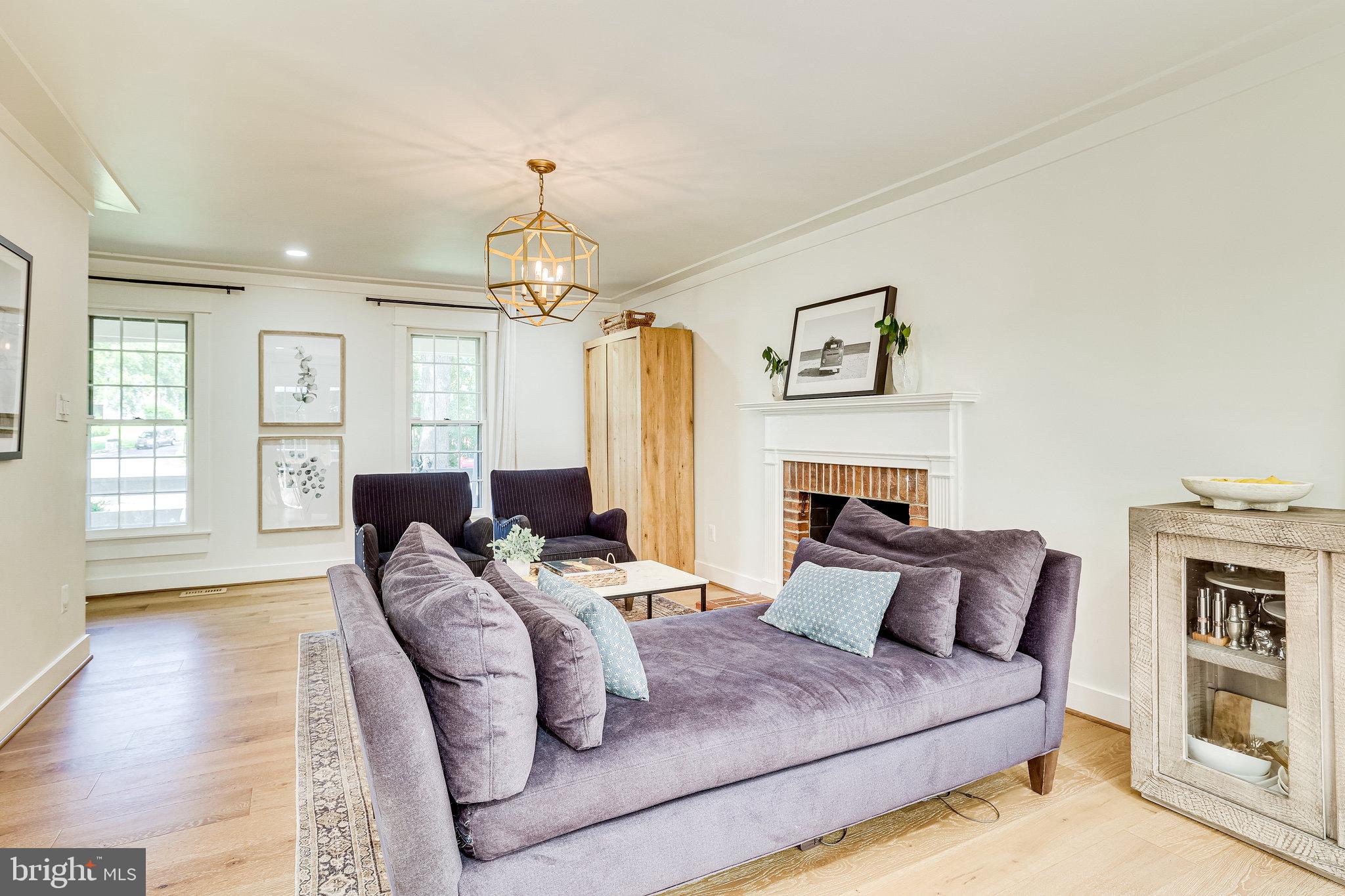 11696 Stockbridge Lane Reston, VA 20194 - Photo 12 of 76 living room #1