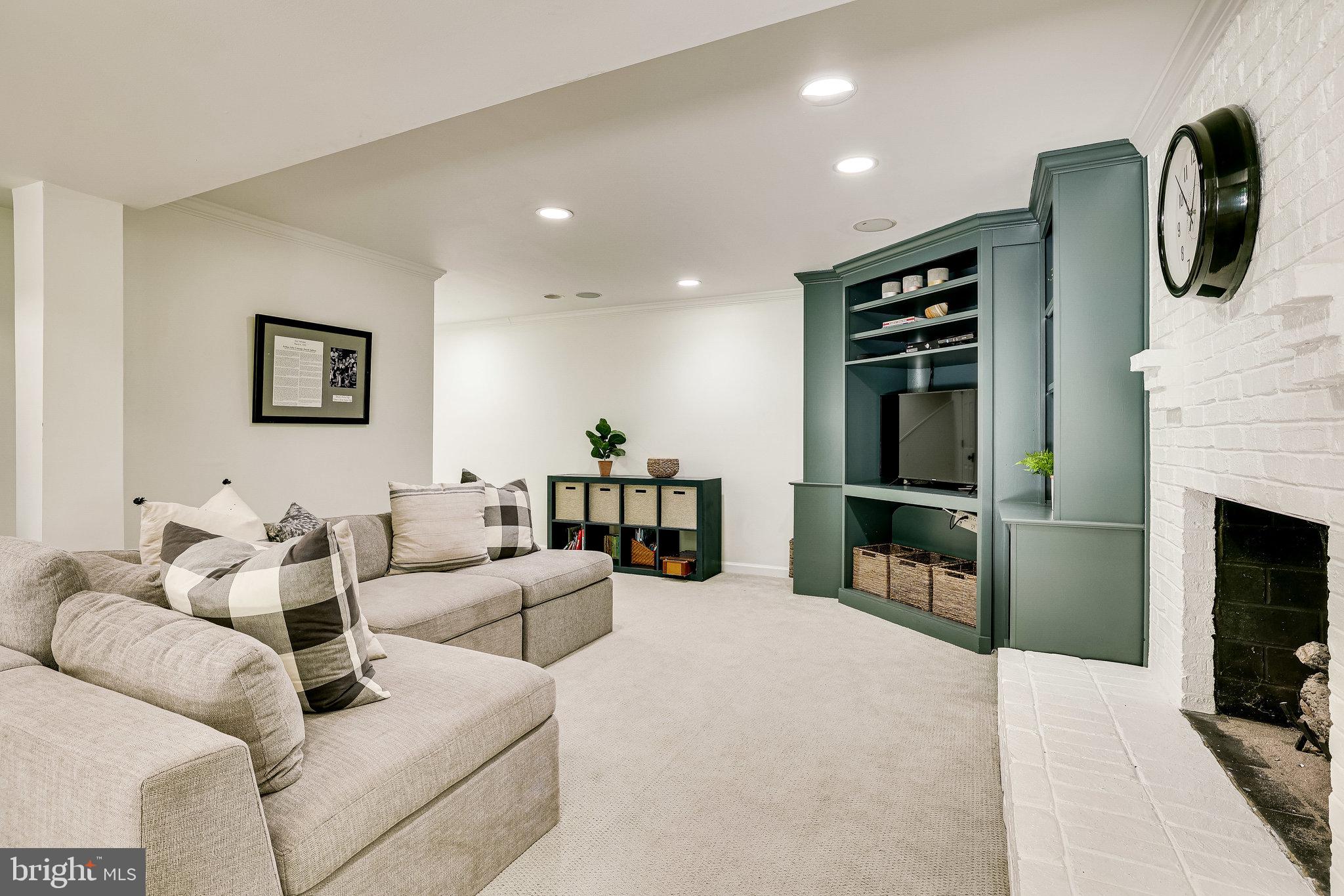 11696 Stockbridge Lane Reston, VA 20194 - Photo 54 of 76 lower level / fireplace #3