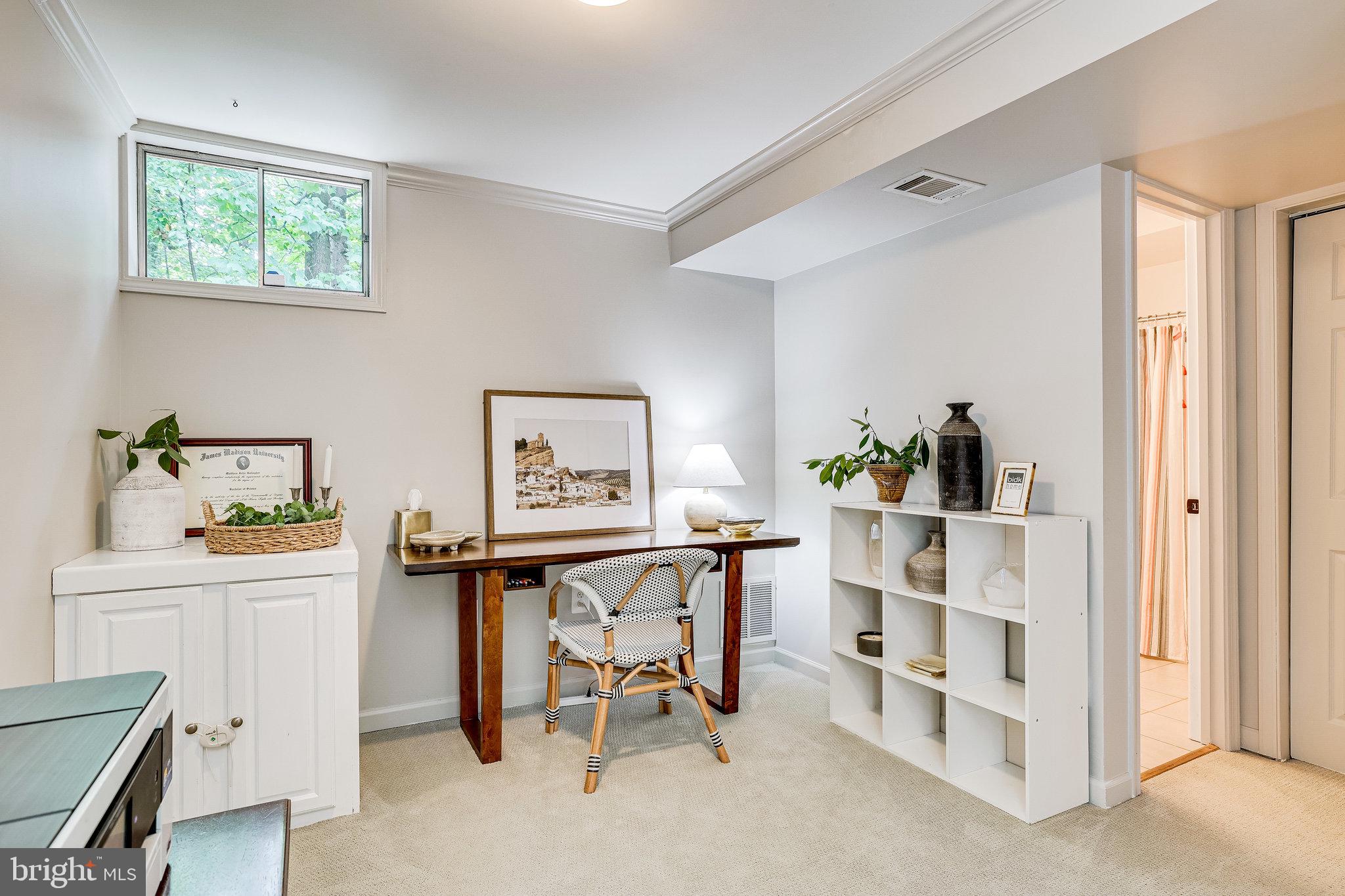 11696 Stockbridge Lane Reston, VA 20194 - Photo 60 of 76 bedroom #4