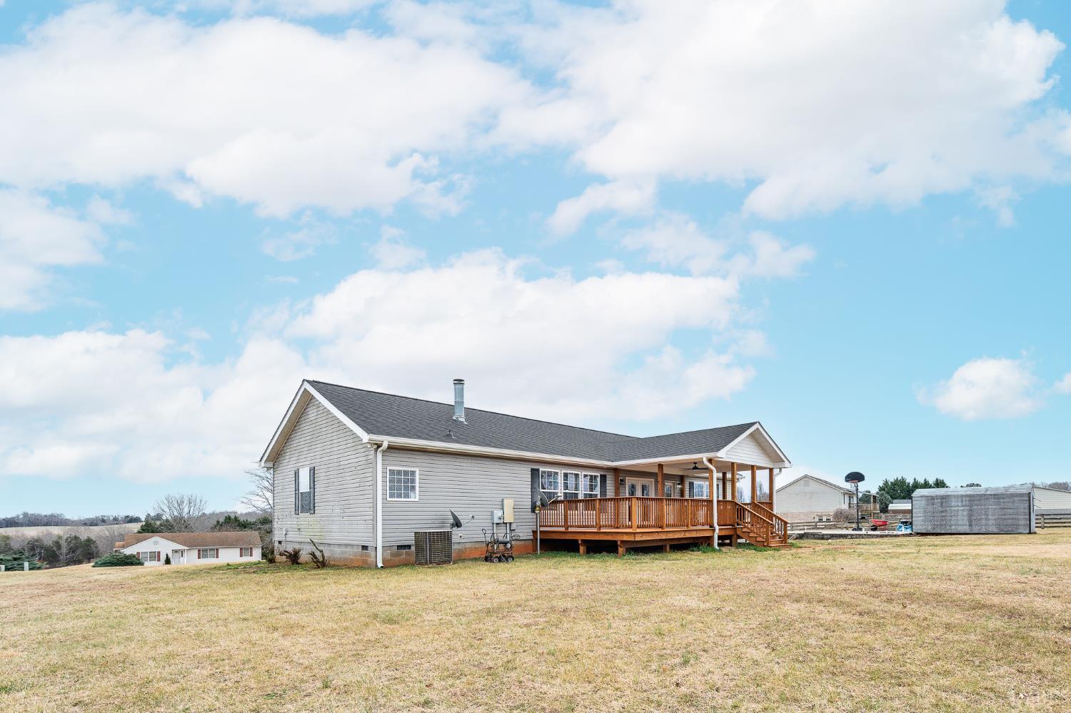 1689 Otter Hill Road Bedford, VA 24523 - Photo 35 of 45