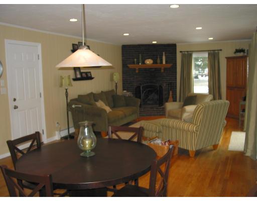 121 Holly Road Marshfield, MA 02050 - Photo 8 of 30 Gallery Image 8
