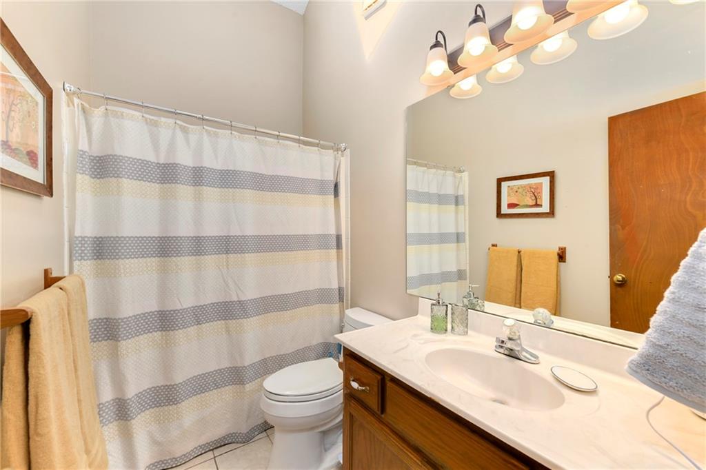 1204 Northeast Hunter's Road Blue Springs, MO 64014 - Photo 21 of 42