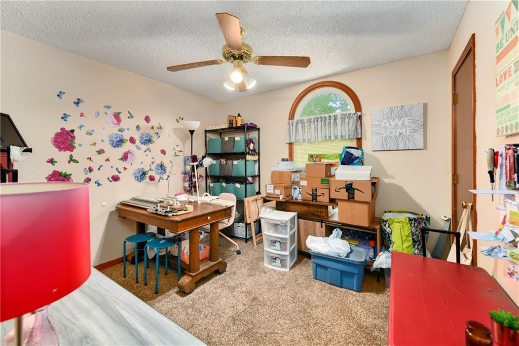 1204 Northeast Hunter's Road Blue Springs, MO 64014 - Photo 22 of 42