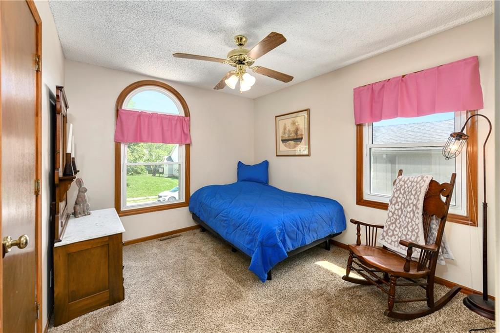 1204 Northeast Hunter's Road Blue Springs, MO 64014 - Photo 24 of 42