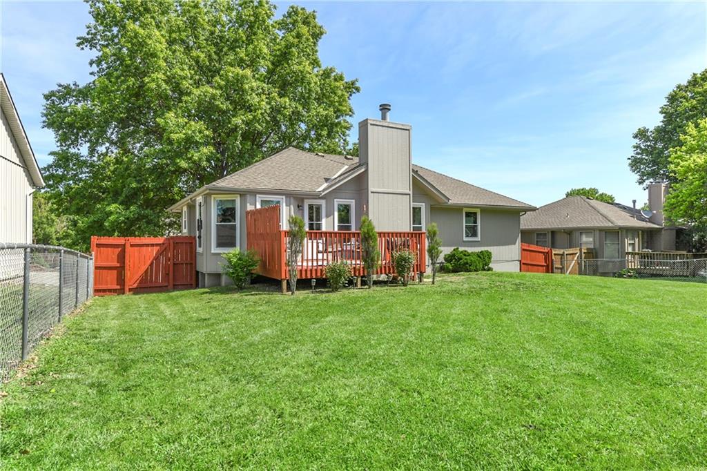 1204 Northeast Hunter's Road Blue Springs, MO 64014 - Photo 39 of 42