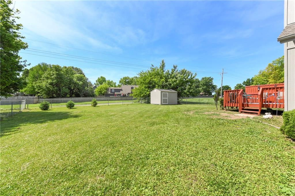 1204 Northeast Hunter's Road Blue Springs, MO 64014 - Photo 42 of 42