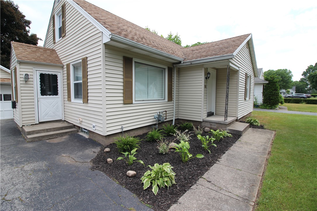 76 Elwood Drive Rochester, NY 14616 - Photo 2 of 30