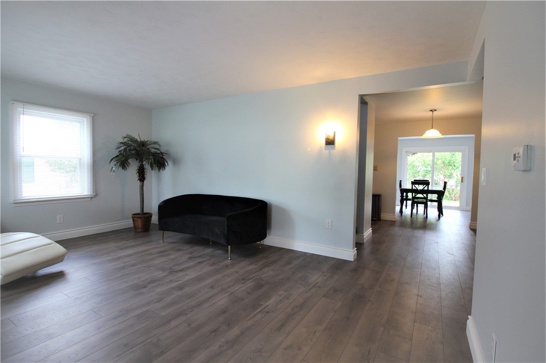 76 Elwood Drive Rochester, NY 14616 - Photo 3 of 30