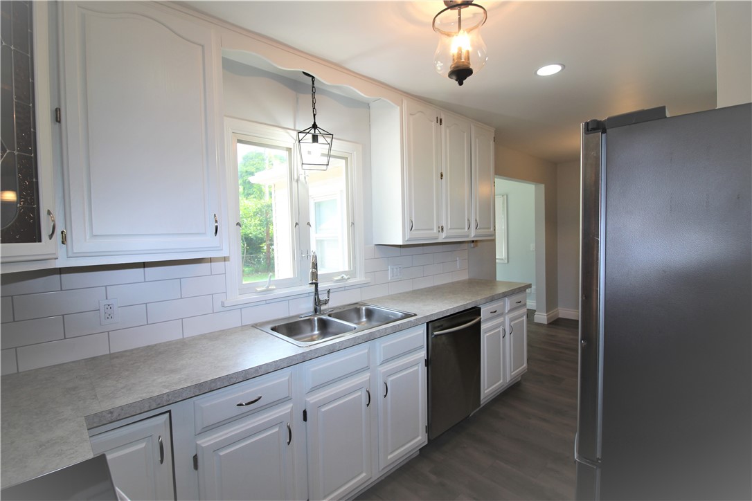 76 Elwood Drive Rochester, NY 14616 - Photo 9 of 30