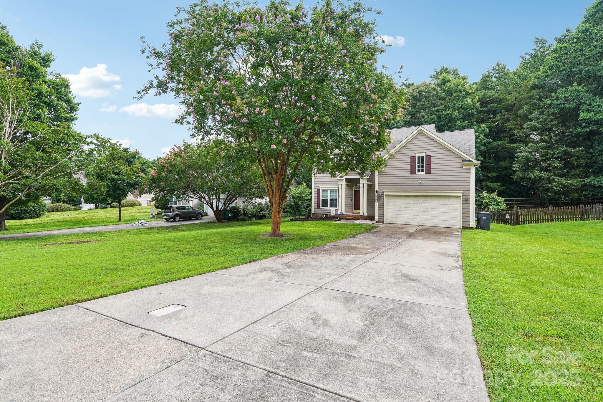 8618 Sam Dee Road Charlotte, NC 28215 - Photo 2 of 48 Gallery Image 2