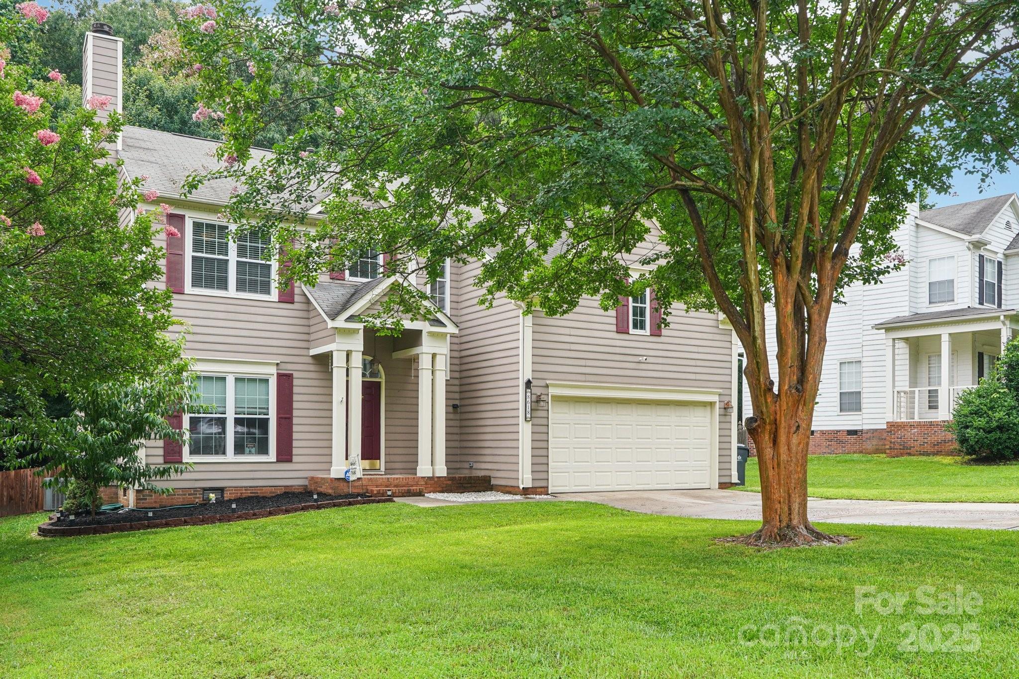 8618 Sam Dee Road Charlotte, NC 28215 - Photo 4 of 48 Gallery Image 4