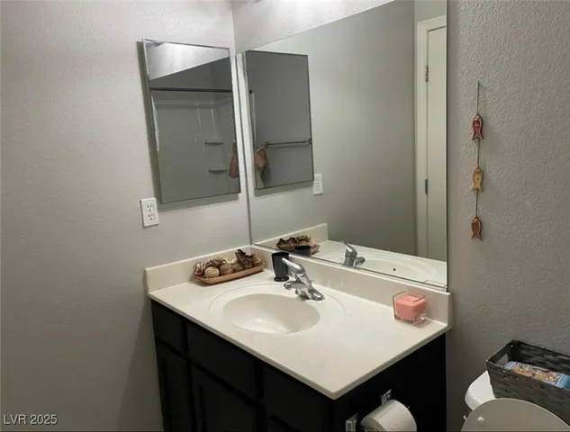 $2,950 | 5289 Coral Ribbon Avenue, Las Vegas, NV 89139