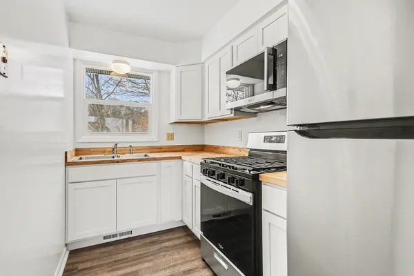 $443,421 | 10809 North 12th Street, Plainwell, MI 49080