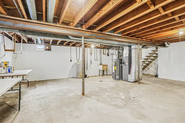 $443,421 | 10809 North 12th Street, Plainwell, MI 49080