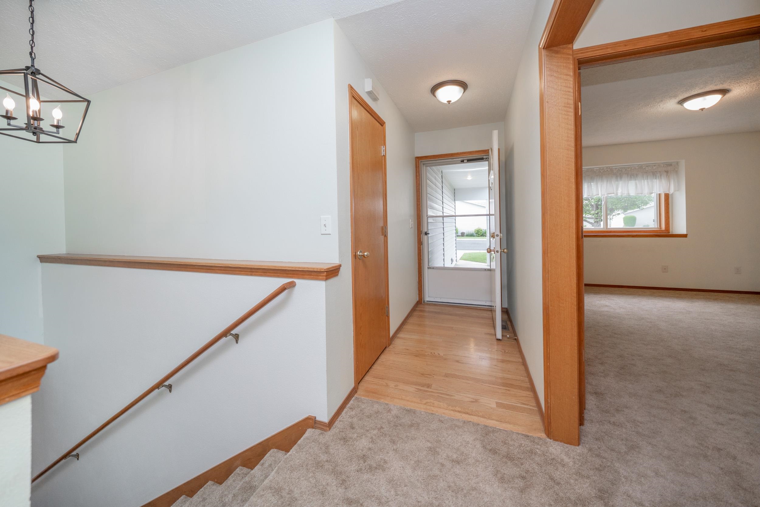 15425 East 19th Lane Spokane Valley, WA 99037 - Photo 2 of 50