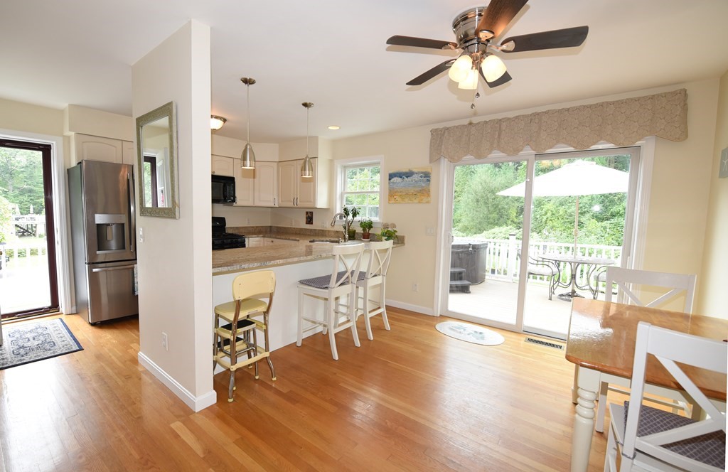 359 Spring Street Marshfield, MA 02050 - Photo 5 of 34 Gallery Image 5