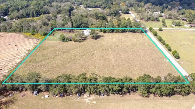 $574,900 | 510 Railroad Avenue, DeFuniak Springs, FL 32433