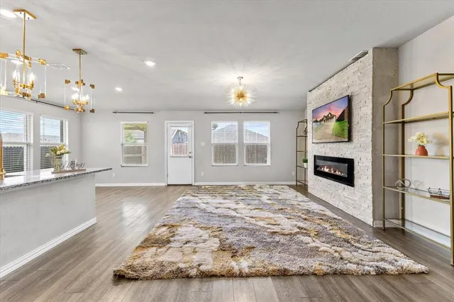 $2,450 | 2408 Buchanan Lane, Forney, TX 75126