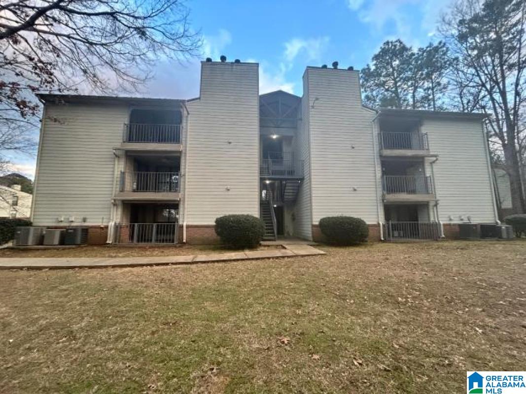 604 Gables Drive, Unit R2 Birmingham, AL 35244 - Photo 2 of 24