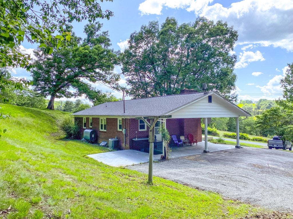 1875 Loafers Rest Road Austinville, VA 24312 - Photo 17 of 19 Gallery Image 17