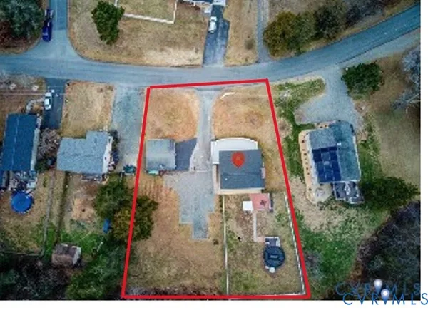 $335,000 | 515 South Lakeshore Drive, Louisa, VA 23093