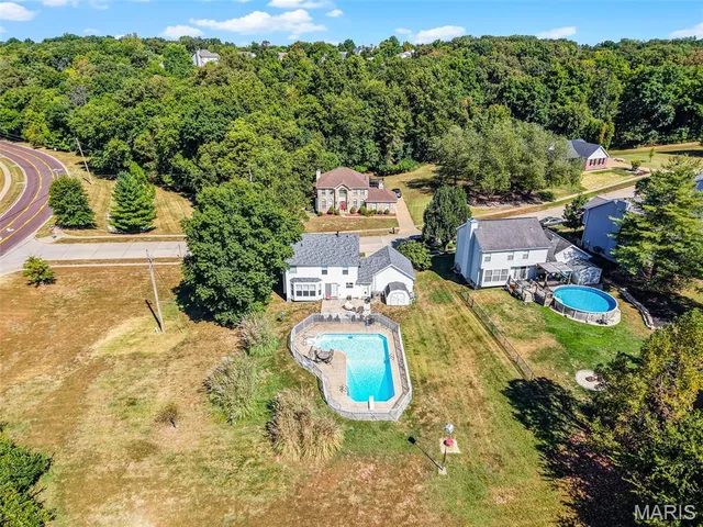 $499,900 | 2 Salvation Ridge Court, Fenton, MO 63026