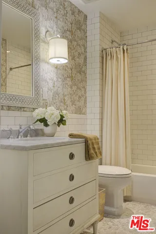 $4,995,000 | 1857 Benedict Canyon Drive, Beverly Hills, CA 90210