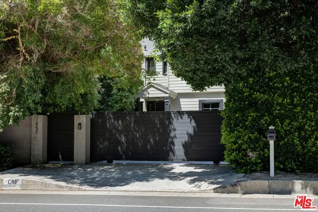 $4,995,000 | 1857 Benedict Canyon Drive, Beverly Hills, CA 90210