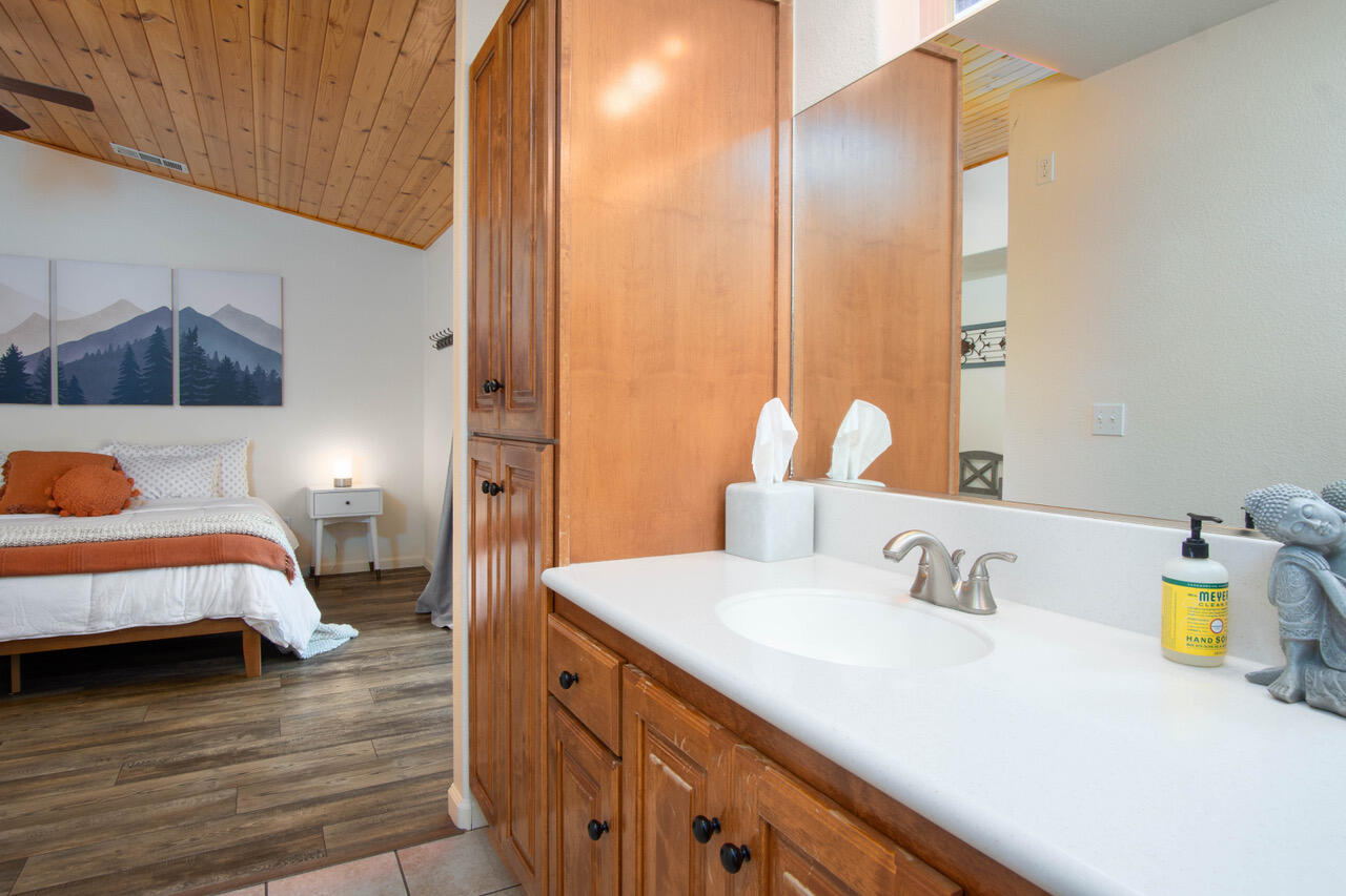 29673 Rock Creek Drive Three Rivers, CA 93271 - Photo 62 of 112 New bedroom B2