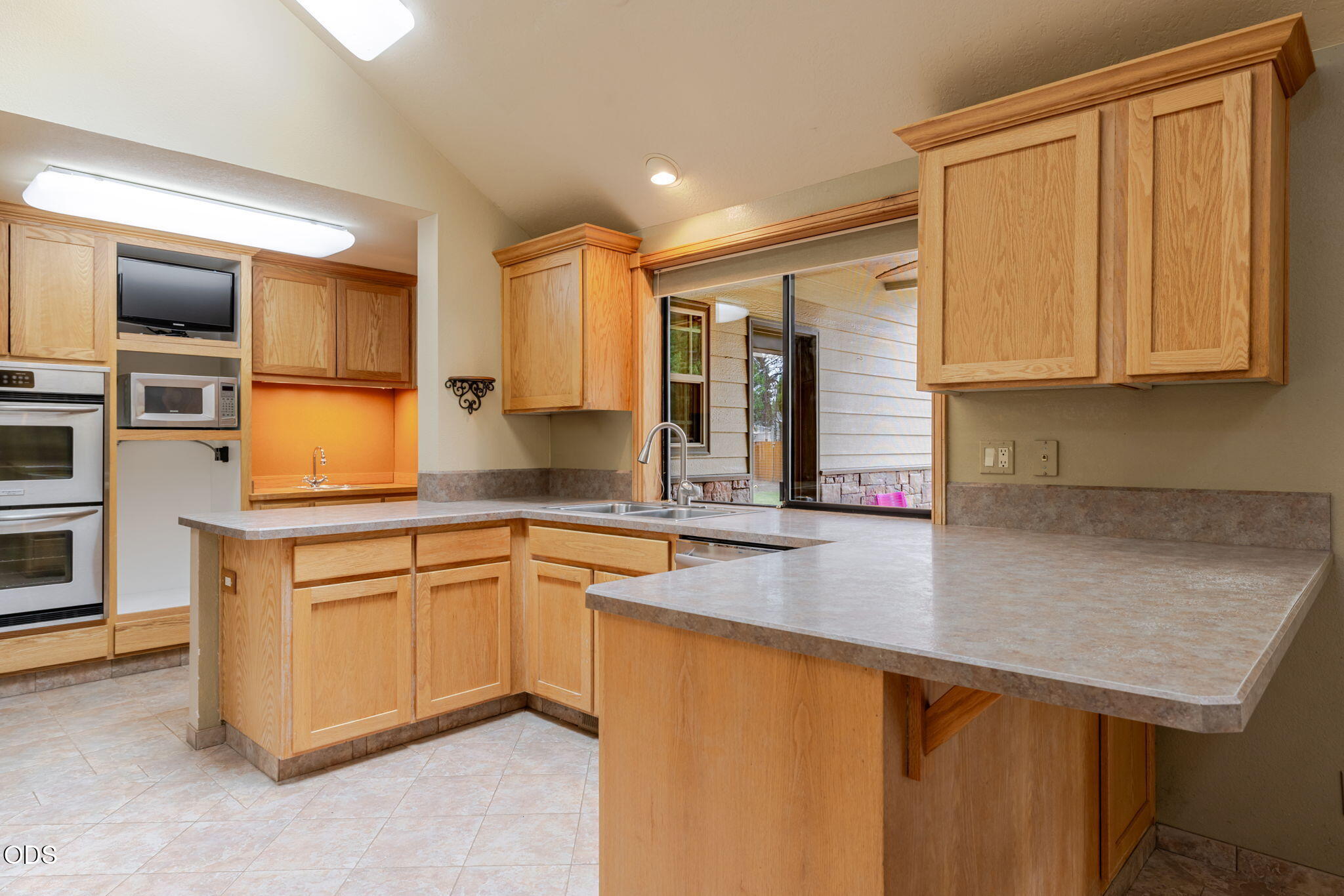 21140 Wilderness Way Bend, OR 97702 - Photo 16 of 101