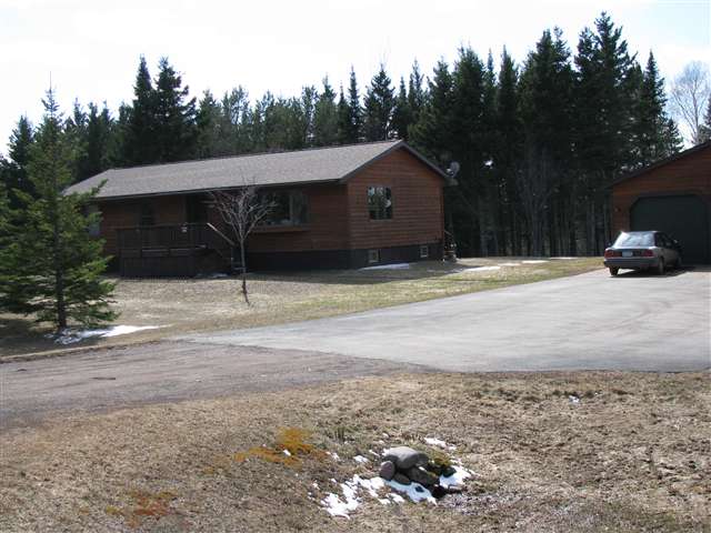 2039 Loop Road Two Harbors, MN 55616 - Photo 3 of 16 Gallery Image 3