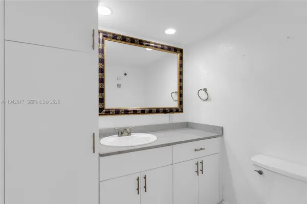 $2,200 | 10400 Southwest 108th Avenue, Unit A413, Miami, FL 33176