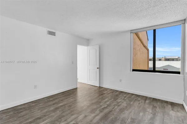 $2,200 | 10400 Southwest 108th Avenue, Unit A413, Miami, FL 33176