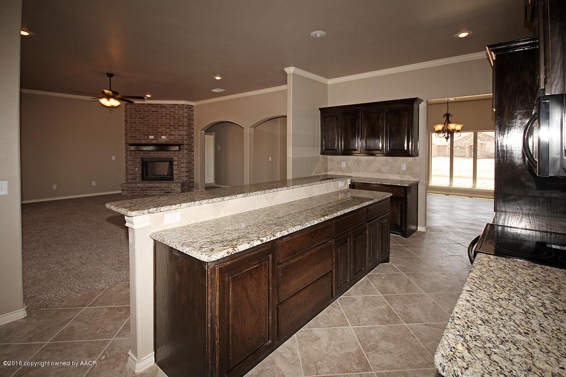 17800 Stone Creek Road Bushland, TX 79124 - Photo 11 of 29 Kitchen