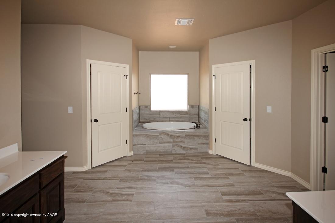 17800 Stone Creek Road Bushland, TX 79124 - Photo 15 of 29 Master Bath